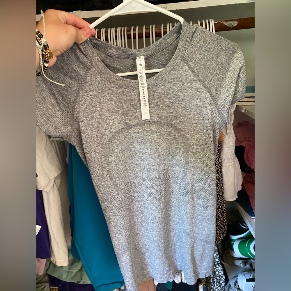 Gray Lululemon swiftly tech tee